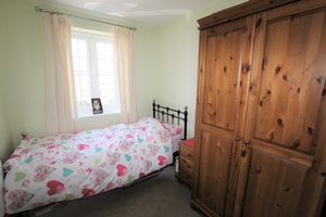 Second bedroom - click for photo gallery